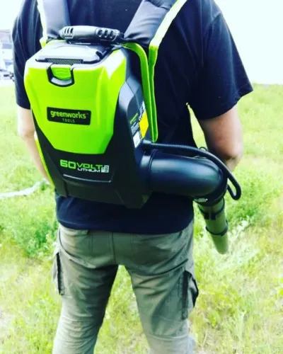 Воздуходувка ранцевая Greenworks GD60BPB 60V 2402307 (225 км/ч) бесщеточная аккумуляторная — детальное фото