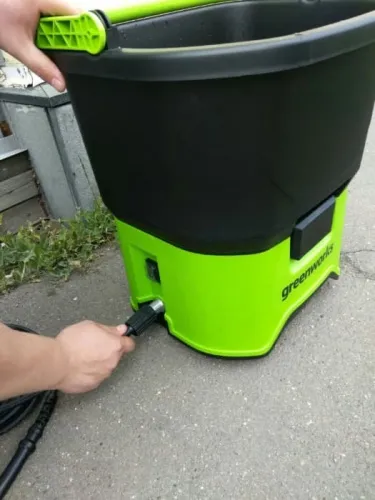 Мойка высокого давления Greenworks GDC40 40V 5104507 (70 бар) аккумуляторная — детальное фото